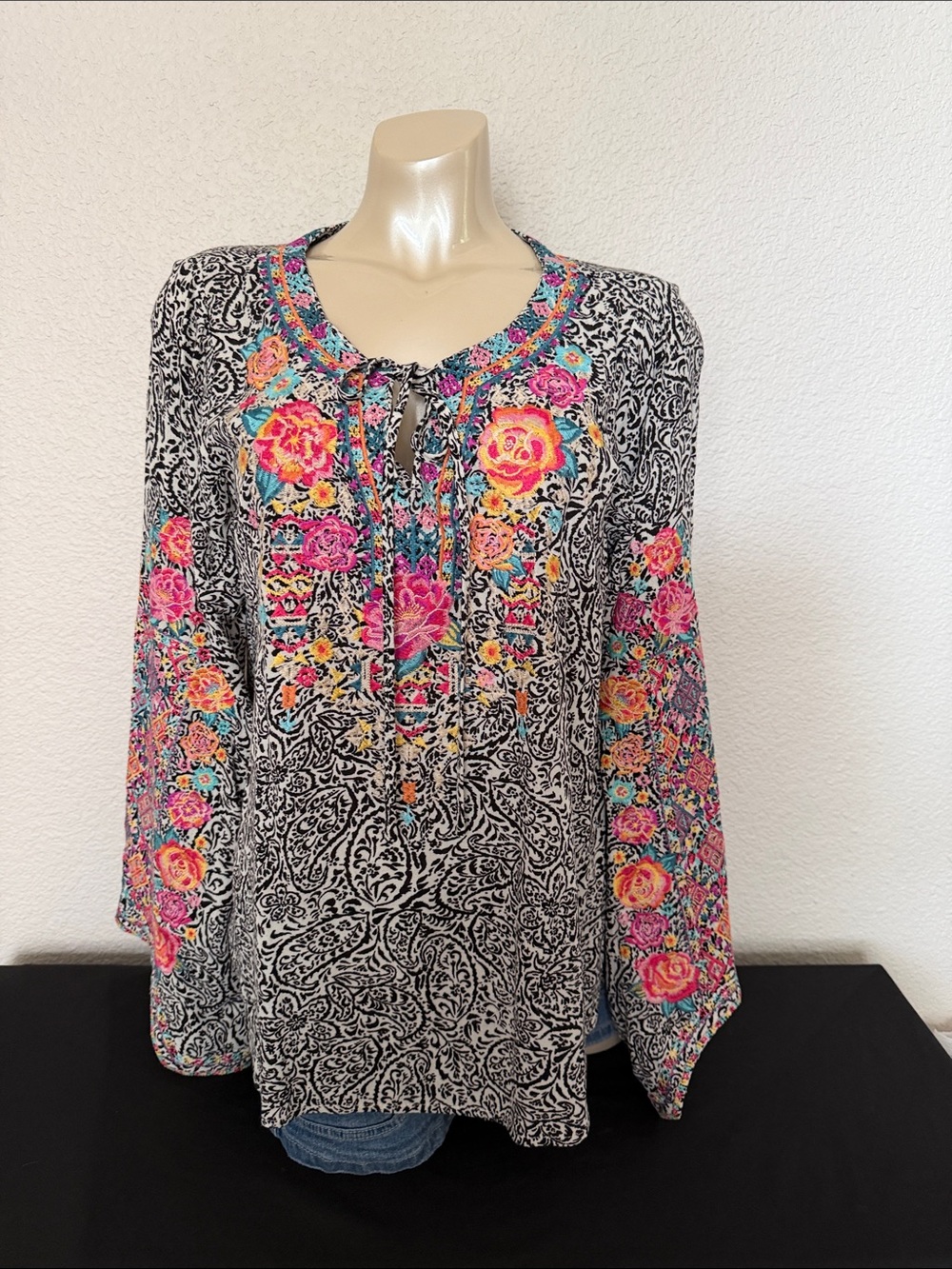 Source Unknown Black & White Paisley Tunic with Multicolor Floral Embroidery
